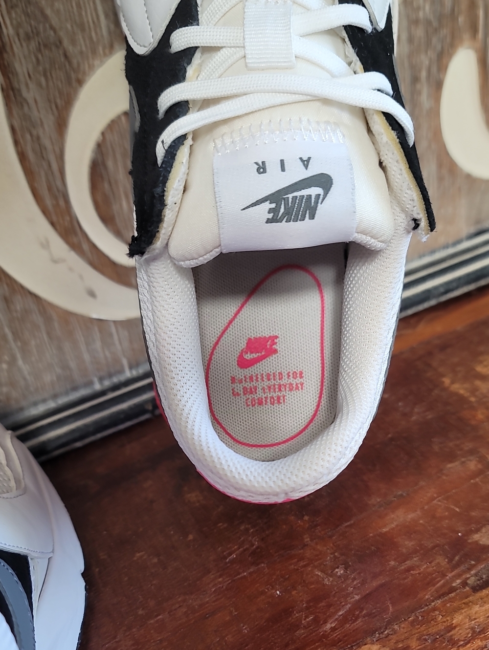 🔥 Nike Air Max Excee "Hyper Pink" Wmns 8 Great Condition, Fast Shipping - Picture 8 of 14